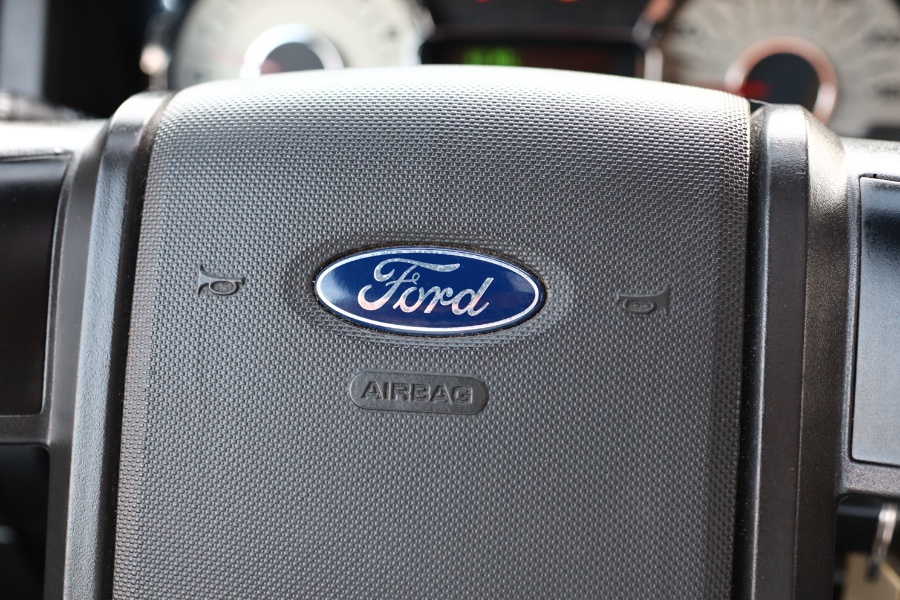 2012 Ford Expedition 4WD 4dr Limited, available for sale in Jamaica, New York | Hillside Auto Mall Inc.. Jamaica, New York 2012 Ford Expedition 4WD 4dr Limited, available for sale in Jamaica, New York | Hillside Auto Mall Inc.. Jamaica, New York