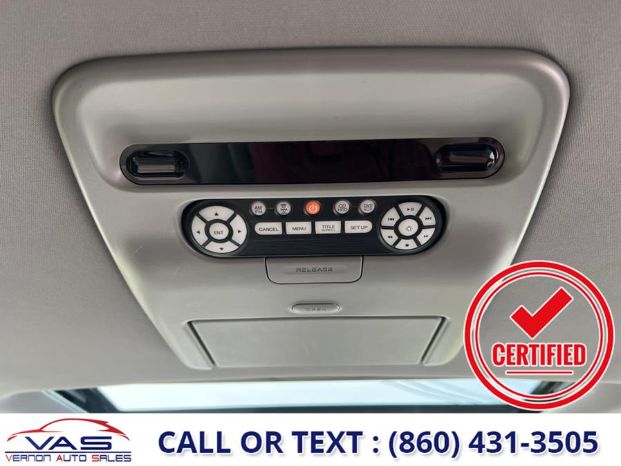 2013 Honda Pilot 4WD 4dr Touring w/RES & Navi, available for sale in Manchester, Connecticut | Vernon Auto Sale & Service. Manchester, Connecticut 2013 Honda Pilot 4WD 4dr Touring w/RES & Navi, available for sale in Manchester, Connecticut | Vernon Auto Sale & Service. Manchester, Connecticut