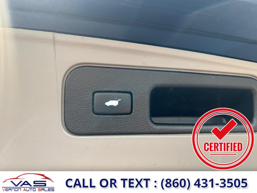 2013 Honda Pilot 4WD 4dr Touring w/RES & Navi, available for sale in Manchester, Connecticut | Vernon Auto Sale & Service. Manchester, Connecticut 2013 Honda Pilot 4WD 4dr Touring w/RES & Navi, available for sale in Manchester, Connecticut | Vernon Auto Sale & Service. Manchester, Connecticut