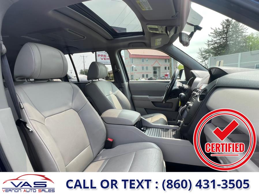 2013 Honda Pilot 4WD 4dr Touring w/RES & Navi, available for sale in Manchester, Connecticut | Vernon Auto Sale & Service. Manchester, Connecticut 2013 Honda Pilot 4WD 4dr Touring w/RES & Navi, available for sale in Manchester, Connecticut | Vernon Auto Sale & Service. Manchester, Connecticut