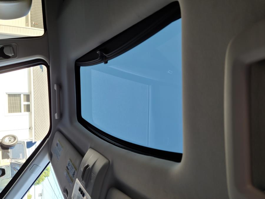 2015 Land Rover LR4 4WD 4dr LUX, available for sale in Milford, Connecticut | Chip's Auto Sales Inc. Milford, Connecticut 2015 Land Rover LR4 4WD 4dr LUX, available for sale in Milford, Connecticut | Chip's Auto Sales Inc. Milford, Connecticut