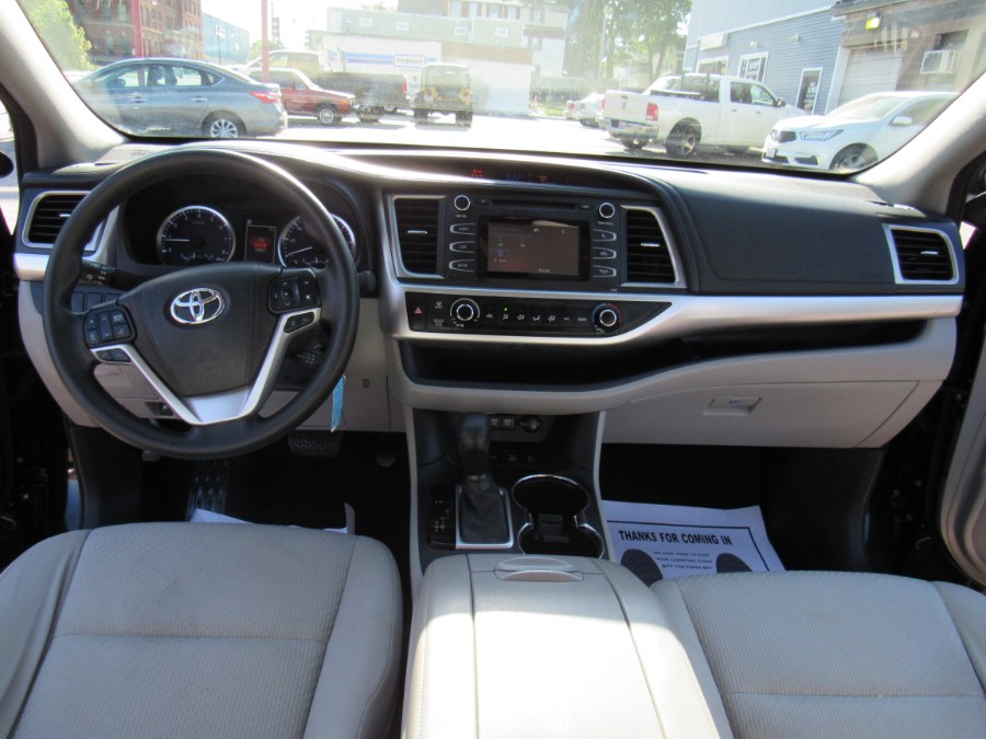 2017 Toyota Highlander LE, available for sale in Worcester, Massachusetts | Hilario's Auto Sales Inc.. Worcester, Massachusetts 2017 Toyota Highlander LE, available for sale in Worcester, Massachusetts | Hilario's Auto Sales Inc.. Worcester, Massachusetts
