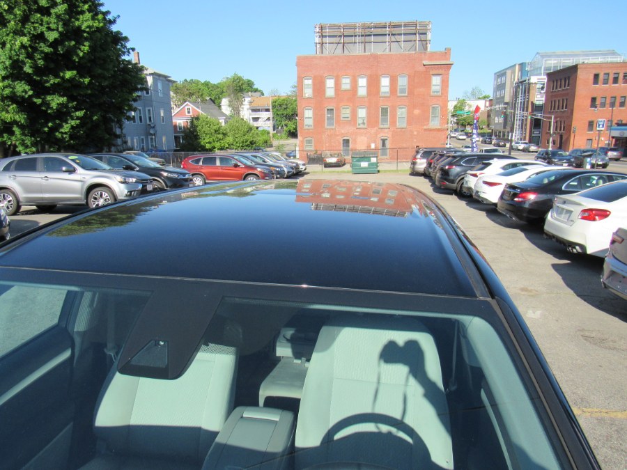 2017 Toyota Highlander LE, available for sale in Worcester, Massachusetts | Hilario's Auto Sales Inc.. Worcester, Massachusetts 2017 Toyota Highlander LE, available for sale in Worcester, Massachusetts | Hilario's Auto Sales Inc.. Worcester, Massachusetts