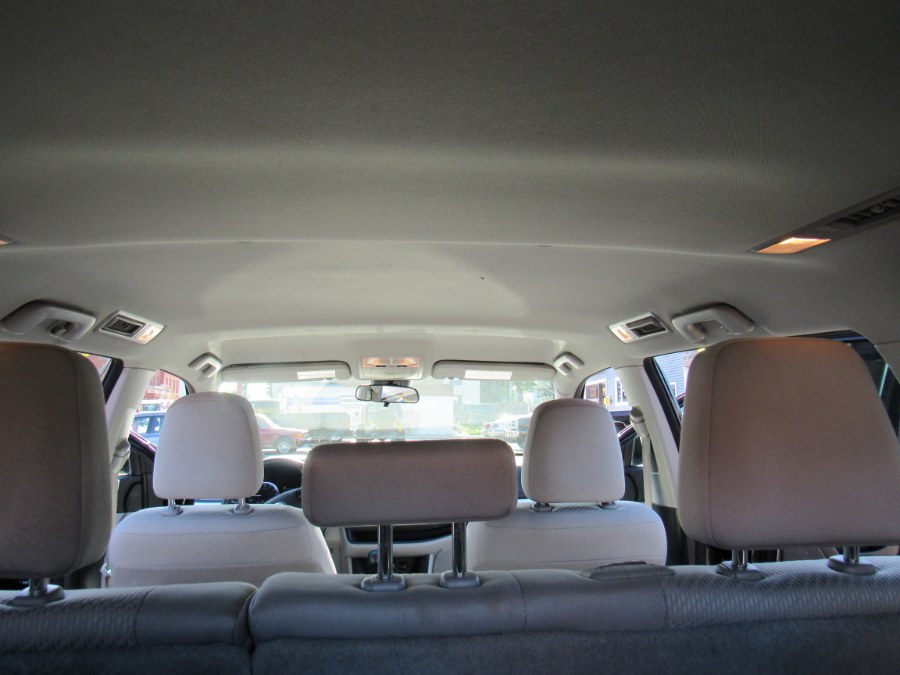 2017 Toyota Highlander LE, available for sale in Worcester, Massachusetts | Hilario's Auto Sales Inc.. Worcester, Massachusetts 2017 Toyota Highlander LE, available for sale in Worcester, Massachusetts | Hilario's Auto Sales Inc.. Worcester, Massachusetts