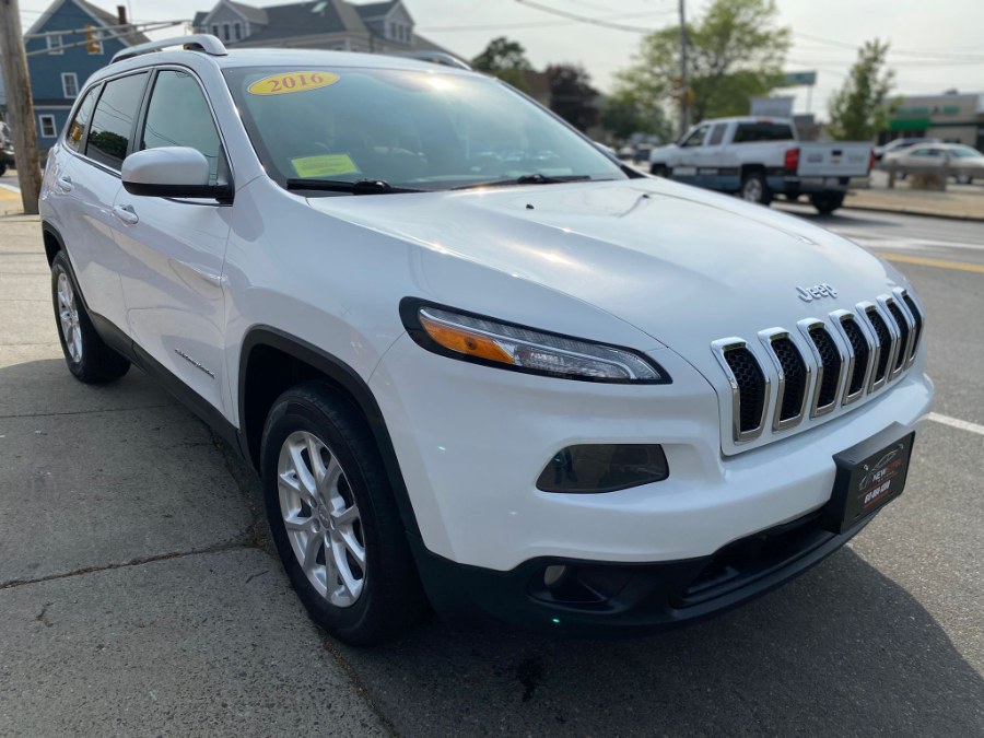 2016 Jeep Cherokee 4WD 4dr Latitude, available for sale in Peabody, Massachusetts | New Star Motors. Peabody, Massachusetts 2016 Jeep Cherokee 4WD 4dr Latitude, available for sale in Peabody, Massachusetts | New Star Motors. Peabody, Massachusetts