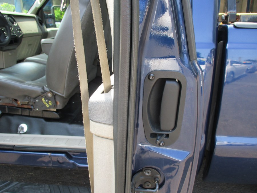 2008 Ford Super Duty F-250 SRW F-250 4x4, available for sale in Meriden, Connecticut | Cos Central Auto. Meriden, Connecticut 2008 Ford Super Duty F-250 SRW F-250 4x4, available for sale in Meriden, Connecticut | Cos Central Auto. Meriden, Connecticut