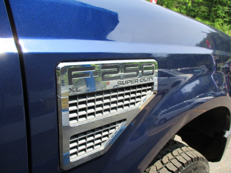 2008 Ford Super Duty F-250 SRW F-250 4x4, available for sale in Meriden, Connecticut | Cos Central Auto. Meriden, Connecticut 2008 Ford Super Duty F-250 SRW F-250 4x4, available for sale in Meriden, Connecticut | Cos Central Auto. Meriden, Connecticut