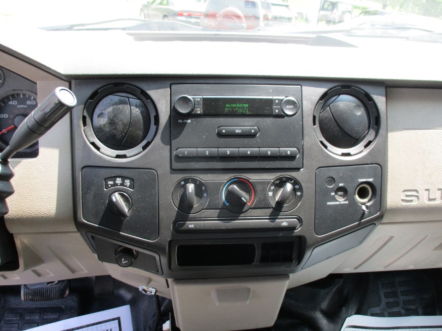 2008 Ford Super Duty F-250 SRW F-250 4x4, available for sale in Meriden, Connecticut | Cos Central Auto. Meriden, Connecticut 2008 Ford Super Duty F-250 SRW F-250 4x4, available for sale in Meriden, Connecticut | Cos Central Auto. Meriden, Connecticut