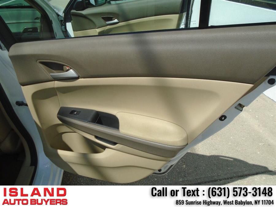 2010 Honda Accord LX P 4dr Sedan 5A, available for sale in West Babylon, New York | Island Auto Buyers. West Babylon, New York 2010 Honda Accord LX P 4dr Sedan 5A, available for sale in West Babylon, New York | Island Auto Buyers. West Babylon, New York