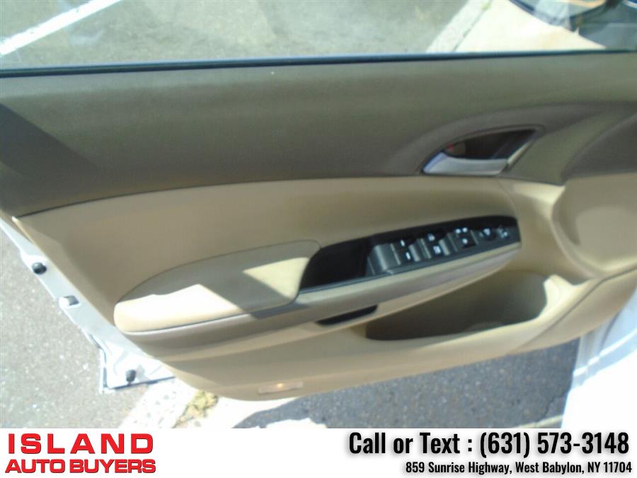 2010 Honda Accord LX P 4dr Sedan 5A, available for sale in West Babylon, New York | Island Auto Buyers. West Babylon, New York 2010 Honda Accord LX P 4dr Sedan 5A, available for sale in West Babylon, New York | Island Auto Buyers. West Babylon, New York