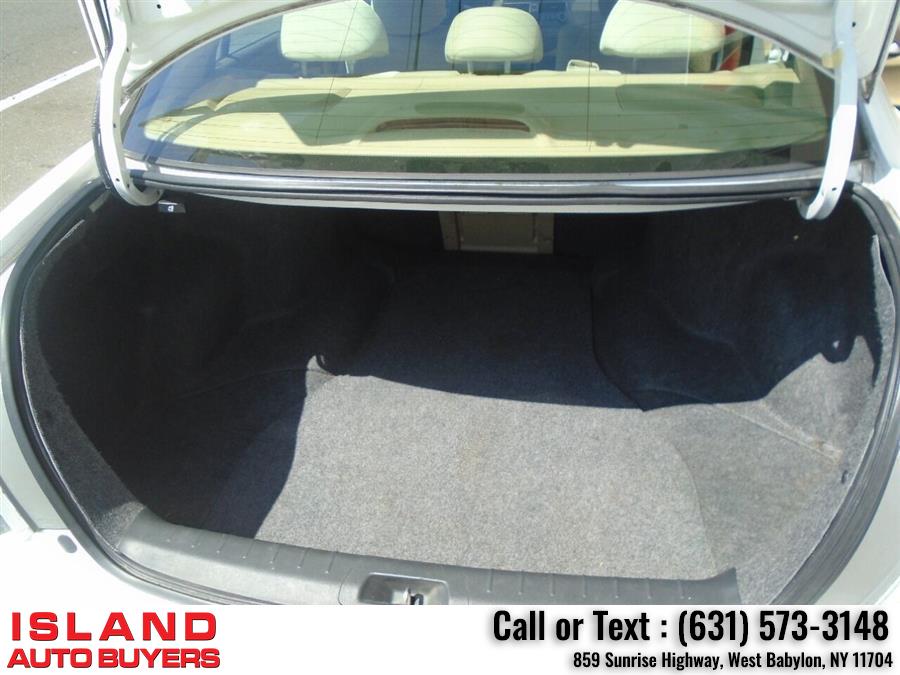 2010 Honda Accord LX P 4dr Sedan 5A, available for sale in West Babylon, New York | Island Auto Buyers. West Babylon, New York 2010 Honda Accord LX P 4dr Sedan 5A, available for sale in West Babylon, New York | Island Auto Buyers. West Babylon, New York