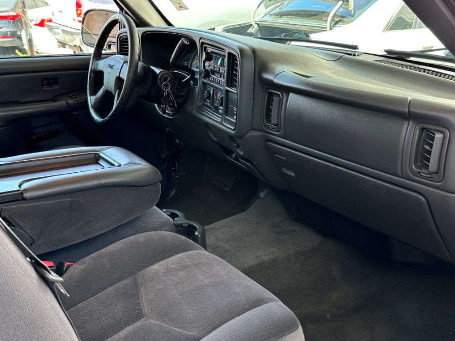 2004 GMC Sierra 1500 Ext Cab 143.5" WB SLE, available for sale in Corona, California | Green Light Auto. Corona, California 2004 GMC Sierra 1500 Ext Cab 143.5" WB SLE, available for sale in Corona, California | Green Light Auto. Corona, California
