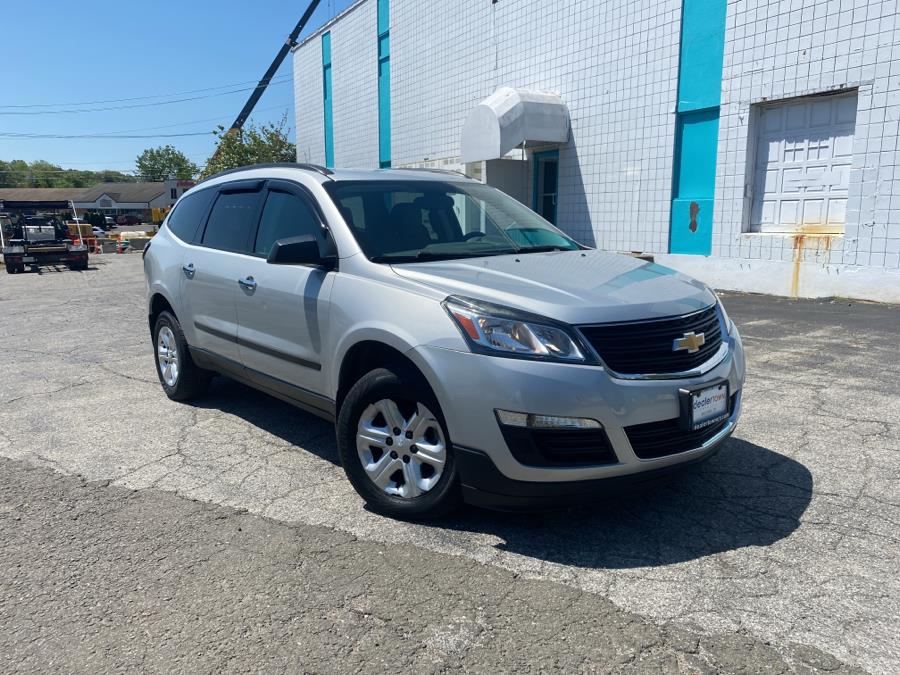 2016 Chevrolet Traverse FWD 4dr LS w/1LS, available for sale in Milford, Connecticut | Dealertown Auto Wholesalers. Milford, Connecticut 2016 Chevrolet Traverse FWD 4dr LS w/1LS, available for sale in Milford, Connecticut | Dealertown Auto Wholesalers. Milford, Connecticut