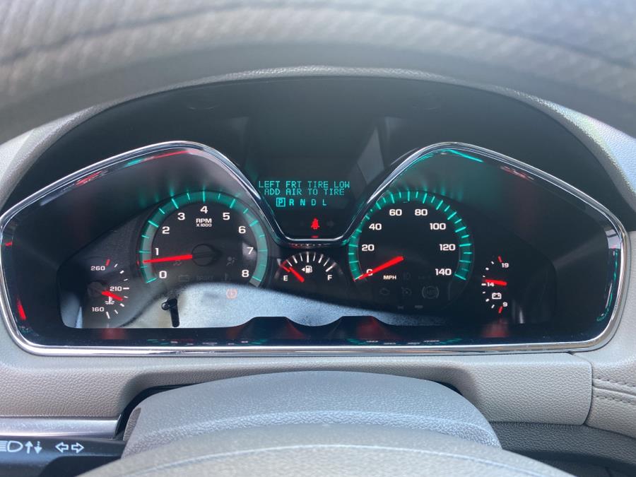 2016 Chevrolet Traverse FWD 4dr LS w/1LS, available for sale in Milford, Connecticut | Dealertown Auto Wholesalers. Milford, Connecticut 2016 Chevrolet Traverse FWD 4dr LS w/1LS, available for sale in Milford, Connecticut | Dealertown Auto Wholesalers. Milford, Connecticut