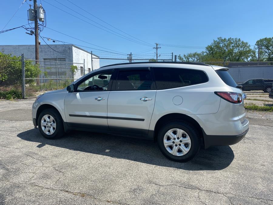 2016 Chevrolet Traverse FWD 4dr LS w/1LS, available for sale in Milford, Connecticut | Dealertown Auto Wholesalers. Milford, Connecticut 2016 Chevrolet Traverse FWD 4dr LS w/1LS, available for sale in Milford, Connecticut | Dealertown Auto Wholesalers. Milford, Connecticut