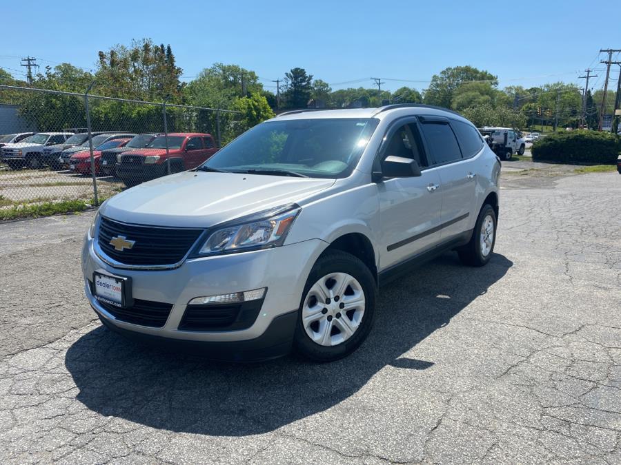 2016 Chevrolet Traverse FWD 4dr LS w/1LS, available for sale in Milford, Connecticut | Dealertown Auto Wholesalers. Milford, Connecticut 2016 Chevrolet Traverse FWD 4dr LS w/1LS, available for sale in Milford, Connecticut | Dealertown Auto Wholesalers. Milford, Connecticut