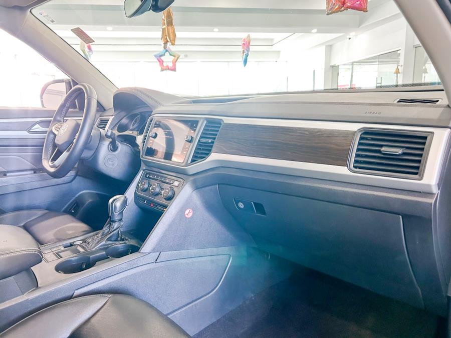2021 Volkswagen Atlas 3.6L V6 SE w/Technology FWD *Ltd Avail*, available for sale in Franklin Square, New York | Luxury Motor Club. Franklin Square, New York 2021 Volkswagen Atlas 3.6L V6 SE w/Technology FWD *Ltd Avail*, available for sale in Franklin Square, New York | Luxury Motor Club. Franklin Square, New York