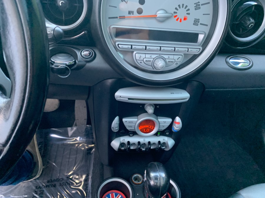 2009 MINI Cooper Hardtop 2dr Cpe, available for sale in Garden Grove, California | Speedline Motors. Garden Grove, California 2009 MINI Cooper Hardtop 2dr Cpe, available for sale in Garden Grove, California | Speedline Motors. Garden Grove, California