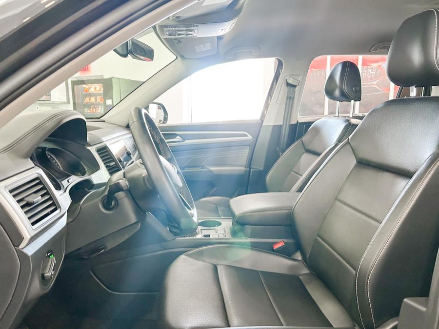 2021 Volkswagen Atlas 3.6L V6 SE w/Technology FWD *Ltd Avail*, available for sale in Franklin Square, New York | Luxury Motor Club. Franklin Square, New York 2021 Volkswagen Atlas 3.6L V6 SE w/Technology FWD *Ltd Avail*, available for sale in Franklin Square, New York | Luxury Motor Club. Franklin Square, New York