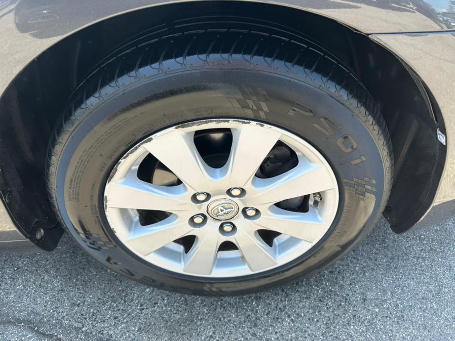 2009 Toyota Camry 4dr Sdn I4 Auto XLE (Natl), available for sale in Taunton, Massachusetts | Rt 138 Auto Center Inc . Taunton, Massachusetts 2009 Toyota Camry 4dr Sdn I4 Auto XLE (Natl), available for sale in Taunton, Massachusetts | Rt 138 Auto Center Inc . Taunton, Massachusetts