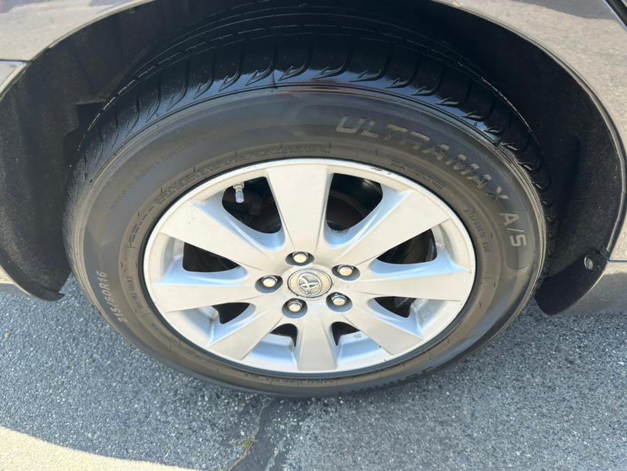 2009 Toyota Camry 4dr Sdn I4 Auto XLE (Natl), available for sale in Taunton, Massachusetts | Rt 138 Auto Center Inc . Taunton, Massachusetts 2009 Toyota Camry 4dr Sdn I4 Auto XLE (Natl), available for sale in Taunton, Massachusetts | Rt 138 Auto Center Inc . Taunton, Massachusetts