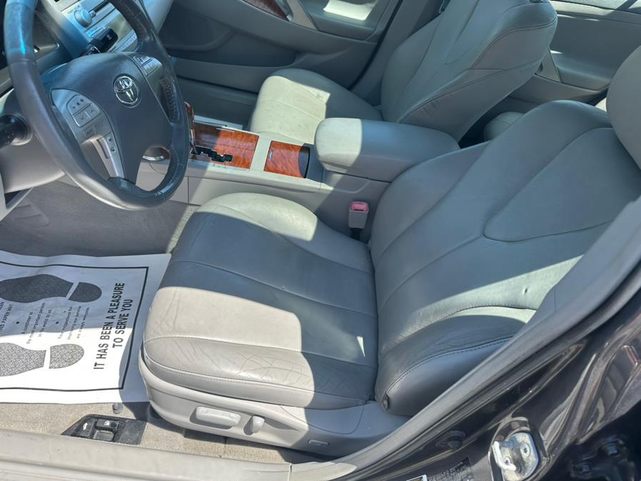 2009 Toyota Camry 4dr Sdn I4 Auto XLE (Natl), available for sale in Taunton, Massachusetts | Rt 138 Auto Center Inc . Taunton, Massachusetts 2009 Toyota Camry 4dr Sdn I4 Auto XLE (Natl), available for sale in Taunton, Massachusetts | Rt 138 Auto Center Inc . Taunton, Massachusetts