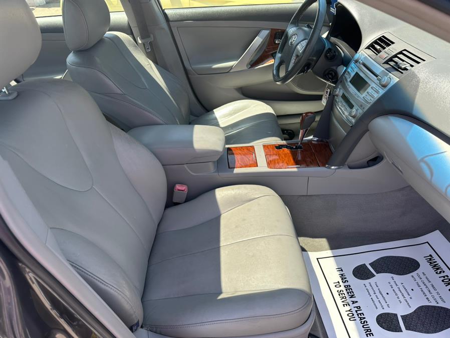 2009 Toyota Camry 4dr Sdn I4 Auto XLE (Natl), available for sale in Taunton, Massachusetts | Rt 138 Auto Center Inc . Taunton, Massachusetts 2009 Toyota Camry 4dr Sdn I4 Auto XLE (Natl), available for sale in Taunton, Massachusetts | Rt 138 Auto Center Inc . Taunton, Massachusetts