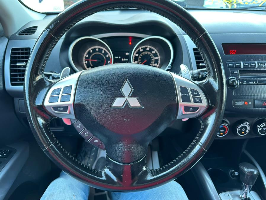 2011 Mitsubishi Outlander 4WD 4dr SE, available for sale in Taunton, Massachusetts | Rt 138 Auto Center Inc . Taunton, Massachusetts 2011 Mitsubishi Outlander 4WD 4dr SE, available for sale in Taunton, Massachusetts | Rt 138 Auto Center Inc . Taunton, Massachusetts