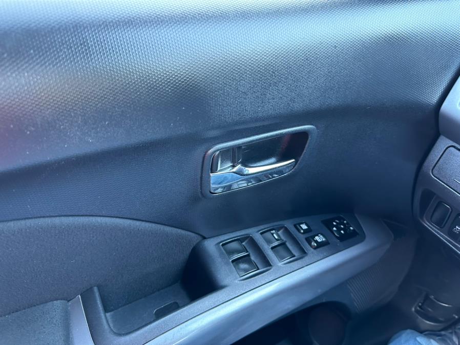 2011 Mitsubishi Outlander 4WD 4dr SE, available for sale in Taunton, Massachusetts | Rt 138 Auto Center Inc . Taunton, Massachusetts 2011 Mitsubishi Outlander 4WD 4dr SE, available for sale in Taunton, Massachusetts | Rt 138 Auto Center Inc . Taunton, Massachusetts