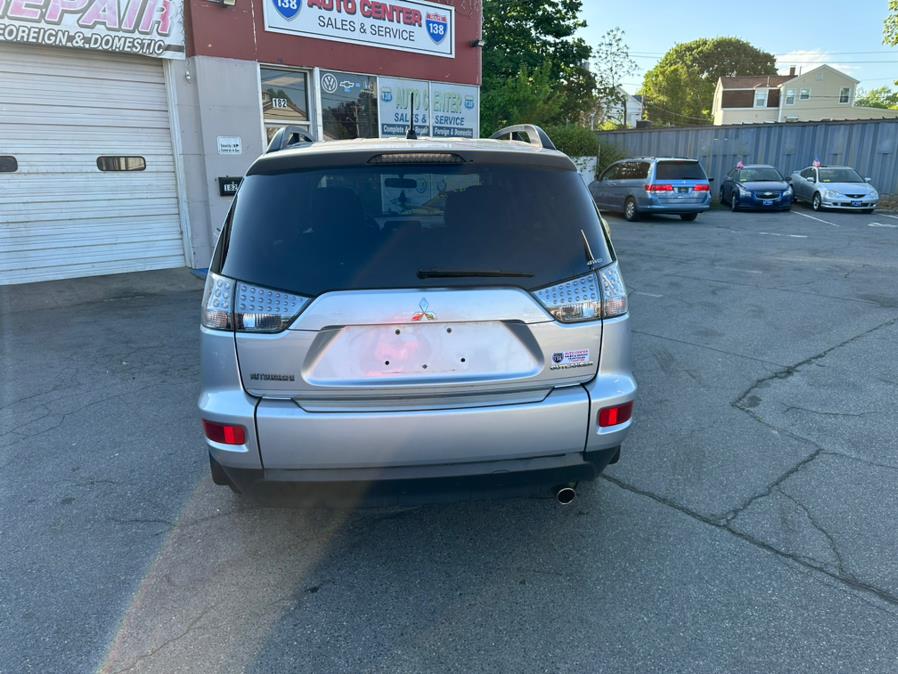 2011 Mitsubishi Outlander 4WD 4dr SE, available for sale in Taunton, Massachusetts | Rt 138 Auto Center Inc . Taunton, Massachusetts 2011 Mitsubishi Outlander 4WD 4dr SE, available for sale in Taunton, Massachusetts | Rt 138 Auto Center Inc . Taunton, Massachusetts