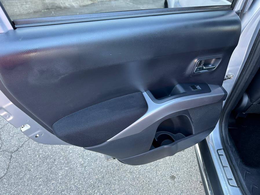 2011 Mitsubishi Outlander 4WD 4dr SE, available for sale in Taunton, Massachusetts | Rt 138 Auto Center Inc . Taunton, Massachusetts 2011 Mitsubishi Outlander 4WD 4dr SE, available for sale in Taunton, Massachusetts | Rt 138 Auto Center Inc . Taunton, Massachusetts