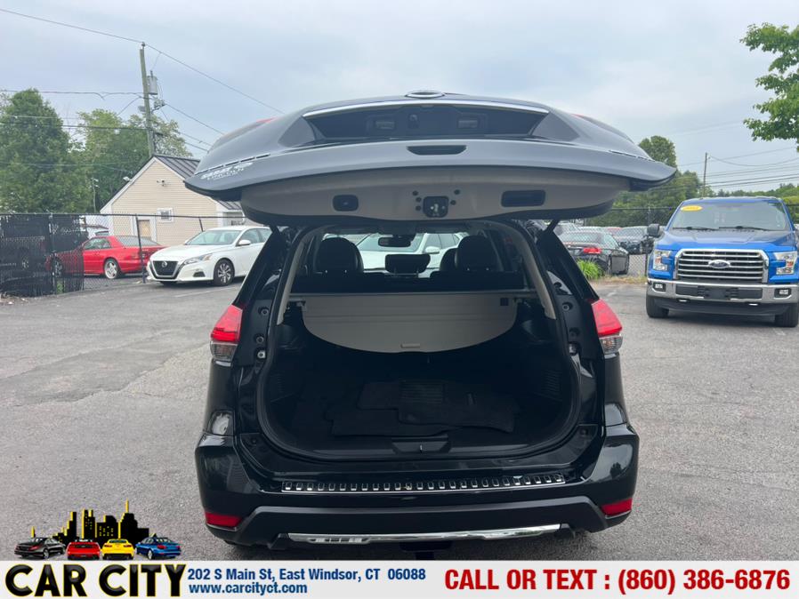 2017 Nissan Rogue AWD SL, available for sale in East Windsor, Connecticut | Car City LLC. East Windsor, Connecticut 2017 Nissan Rogue AWD SL, available for sale in East Windsor, Connecticut | Car City LLC. East Windsor, Connecticut