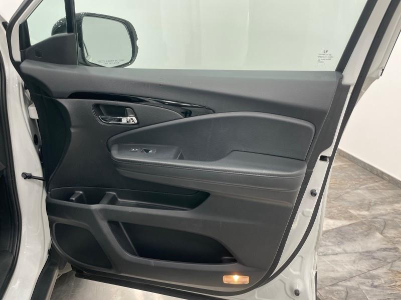 2020 Honda Pilot Touring 7-Passenger, available for sale in Maple Shade, New Jersey | Car Revolution. Maple Shade, New Jersey 2020 Honda Pilot Touring 7-Passenger, available for sale in Maple Shade, New Jersey | Car Revolution. Maple Shade, New Jersey