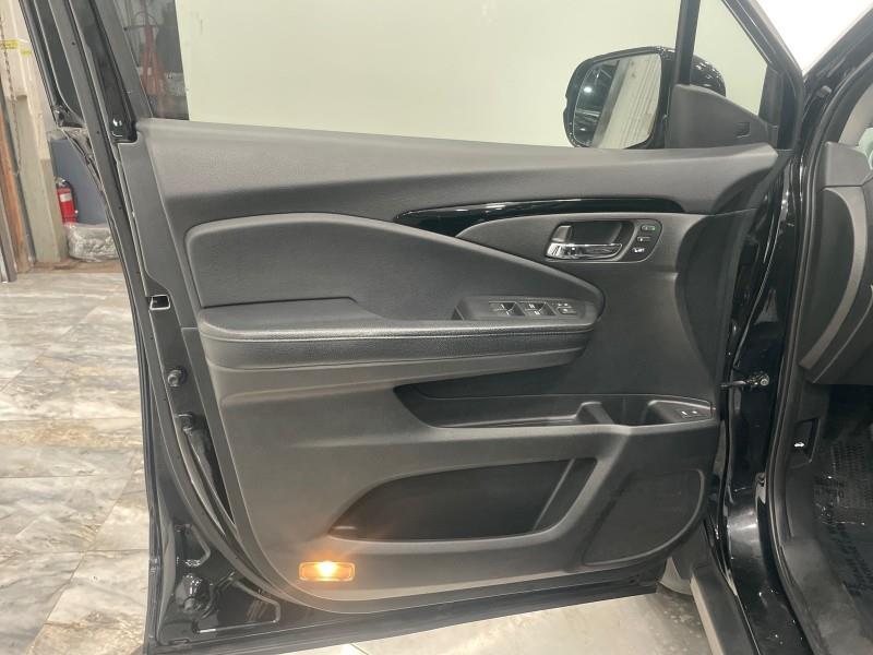 2017 Honda Pilot Elite, available for sale in Maple Shade, New Jersey | Car Revolution. Maple Shade, New Jersey 2017 Honda Pilot Elite, available for sale in Maple Shade, New Jersey | Car Revolution. Maple Shade, New Jersey