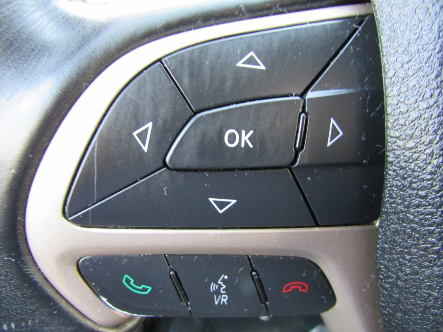 2014 Jeep Grand Cherokee 4WD 4dr Laredo, available for sale in East Windsor, Connecticut | United Auto Sales of E Windsor, Inc. East Windsor, Connecticut 2014 Jeep Grand Cherokee 4WD 4dr Laredo, available for sale in East Windsor, Connecticut | United Auto Sales of E Windsor, Inc. East Windsor, Connecticut