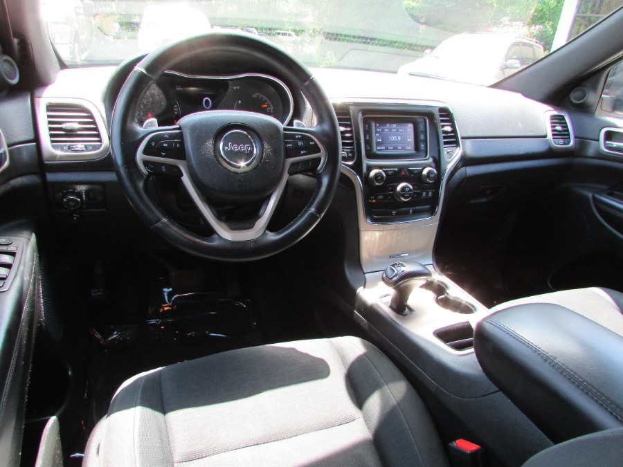 2014 Jeep Grand Cherokee 4WD 4dr Laredo, available for sale in East Windsor, Connecticut | United Auto Sales of E Windsor, Inc. East Windsor, Connecticut 2014 Jeep Grand Cherokee 4WD 4dr Laredo, available for sale in East Windsor, Connecticut | United Auto Sales of E Windsor, Inc. East Windsor, Connecticut