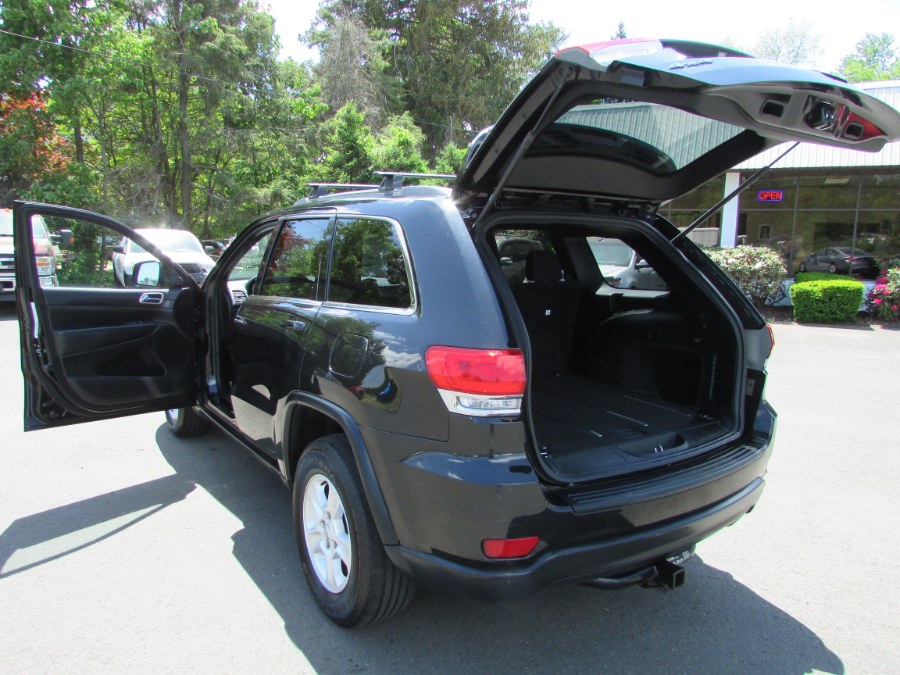 2014 Jeep Grand Cherokee 4WD 4dr Laredo, available for sale in East Windsor, Connecticut | United Auto Sales of E Windsor, Inc. East Windsor, Connecticut 2014 Jeep Grand Cherokee 4WD 4dr Laredo, available for sale in East Windsor, Connecticut | United Auto Sales of E Windsor, Inc. East Windsor, Connecticut