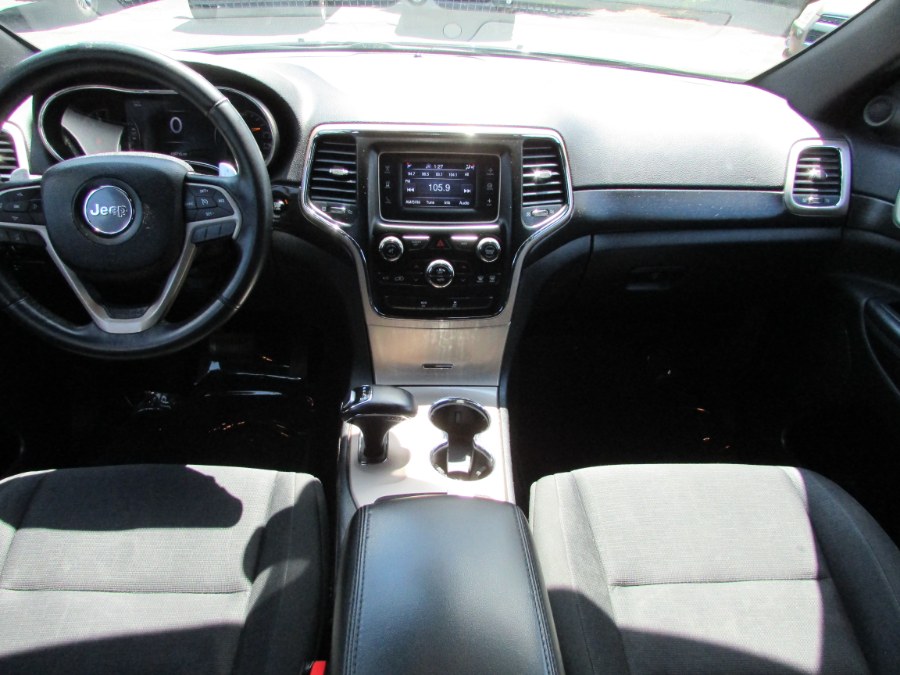 2014 Jeep Grand Cherokee 4WD 4dr Laredo, available for sale in East Windsor, Connecticut | United Auto Sales of E Windsor, Inc. East Windsor, Connecticut 2014 Jeep Grand Cherokee 4WD 4dr Laredo, available for sale in East Windsor, Connecticut | United Auto Sales of E Windsor, Inc. East Windsor, Connecticut