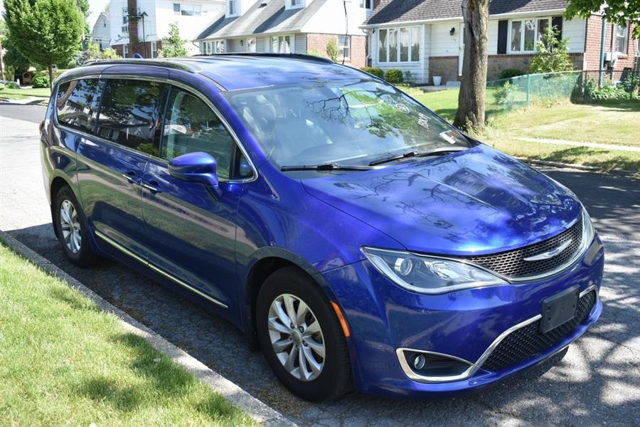 2018 Chrysler Pacifica Touring L Plus, available for sale in Valley Stream, New York | Certified Performance Motors. Valley Stream, New York