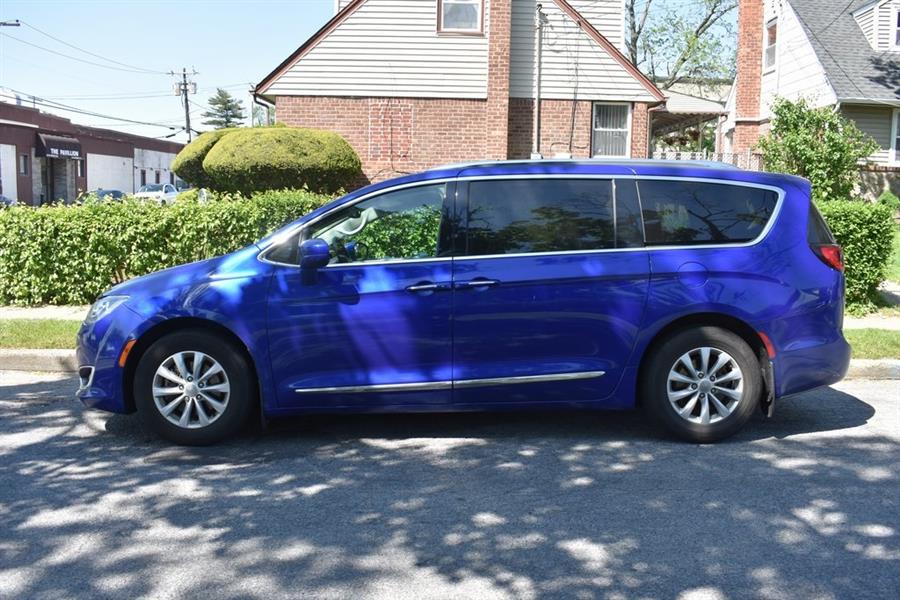2018 Chrysler Pacifica Touring L Plus, available for sale in Valley Stream, New York | Certified Performance Motors. Valley Stream, New York