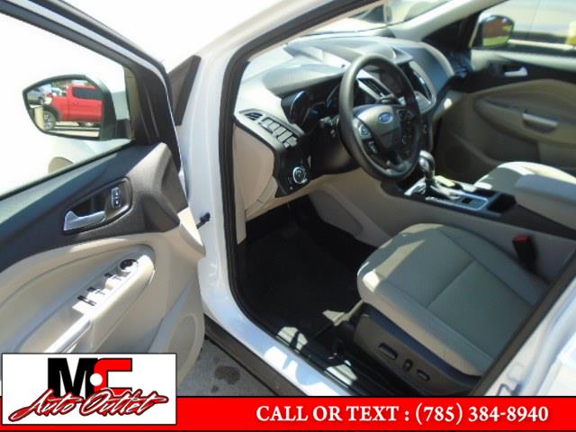 2019 Ford Escape SE FWD, available for sale in Colby, Kansas | M C Auto Outlet Inc. Colby, Kansas 2019 Ford Escape SE FWD, available for sale in Colby, Kansas | M C Auto Outlet Inc. Colby, Kansas