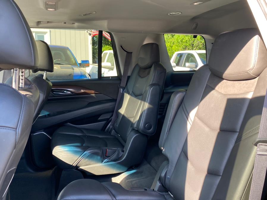 2015 Cadillac Escalade 4WD 4dr Luxury, available for sale in Canton, Connecticut | Lava Motors 2 Inc. Canton, Connecticut 2015 Cadillac Escalade 4WD 4dr Luxury, available for sale in Canton, Connecticut | Lava Motors 2 Inc. Canton, Connecticut