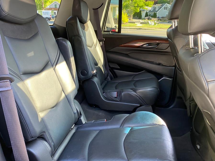 2015 Cadillac Escalade 4WD 4dr Luxury, available for sale in Canton, Connecticut | Lava Motors 2 Inc. Canton, Connecticut 2015 Cadillac Escalade 4WD 4dr Luxury, available for sale in Canton, Connecticut | Lava Motors 2 Inc. Canton, Connecticut