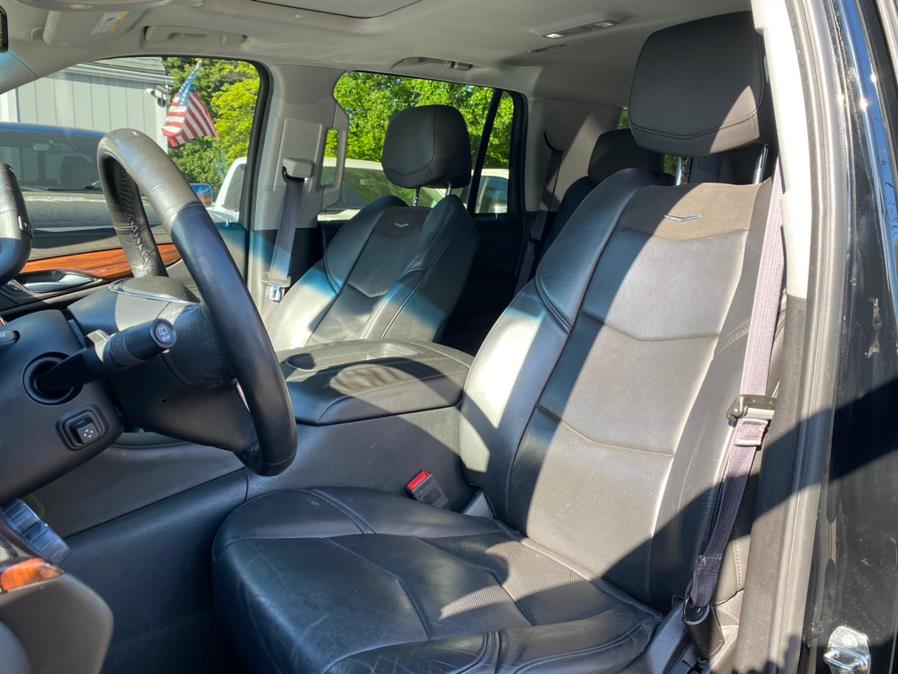 2015 Cadillac Escalade 4WD 4dr Luxury, available for sale in Canton, Connecticut | Lava Motors 2 Inc. Canton, Connecticut 2015 Cadillac Escalade 4WD 4dr Luxury, available for sale in Canton, Connecticut | Lava Motors 2 Inc. Canton, Connecticut