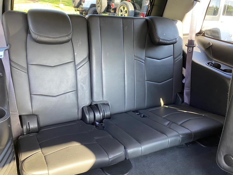 2015 Cadillac Escalade 4WD 4dr Luxury, available for sale in Canton, Connecticut | Lava Motors 2 Inc. Canton, Connecticut 2015 Cadillac Escalade 4WD 4dr Luxury, available for sale in Canton, Connecticut | Lava Motors 2 Inc. Canton, Connecticut