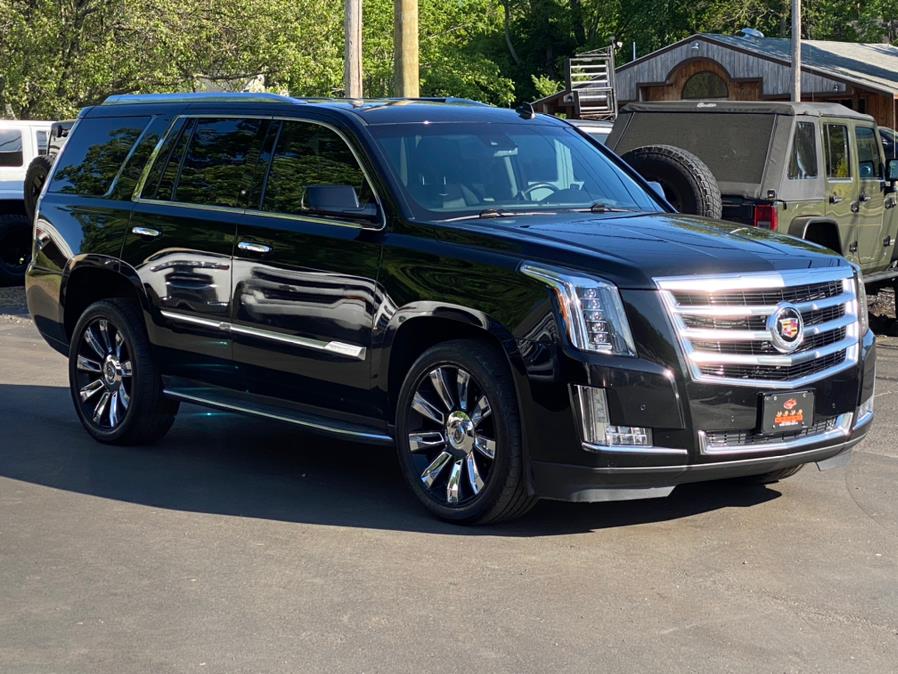 2015 Cadillac Escalade 4WD 4dr Luxury, available for sale in Canton, Connecticut | Lava Motors 2 Inc. Canton, Connecticut 2015 Cadillac Escalade 4WD 4dr Luxury, available for sale in Canton, Connecticut | Lava Motors 2 Inc. Canton, Connecticut