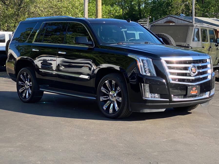 2015 Cadillac Escalade 4WD 4dr Luxury, available for sale in Canton, Connecticut | Lava Motors 2 Inc. Canton, Connecticut 2015 Cadillac Escalade 4WD 4dr Luxury, available for sale in Canton, Connecticut | Lava Motors 2 Inc. Canton, Connecticut