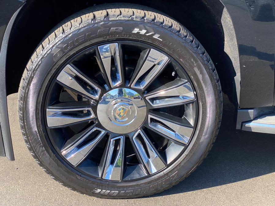 2015 Cadillac Escalade 4WD 4dr Luxury, available for sale in Canton, Connecticut | Lava Motors 2 Inc. Canton, Connecticut 2015 Cadillac Escalade 4WD 4dr Luxury, available for sale in Canton, Connecticut | Lava Motors 2 Inc. Canton, Connecticut