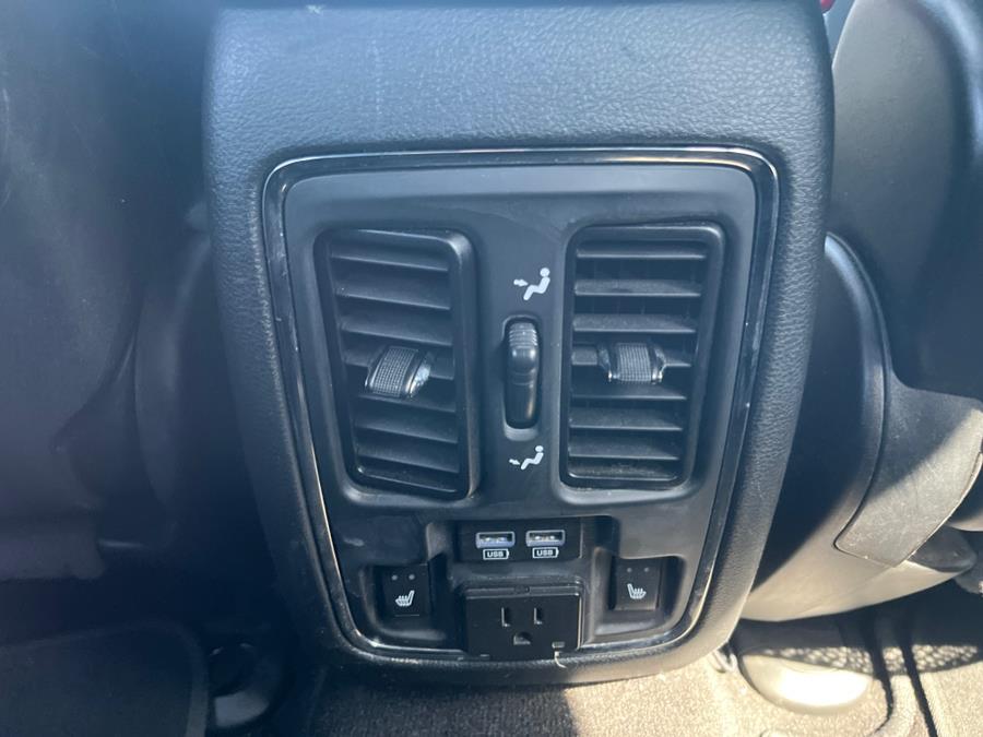 2014 Jeep Grand Cherokee Limited, available for sale in Elmont, New York | Sunrise of Elmont. Elmont, New York 2014 Jeep Grand Cherokee Limited, available for sale in Elmont, New York | Sunrise of Elmont. Elmont, New York