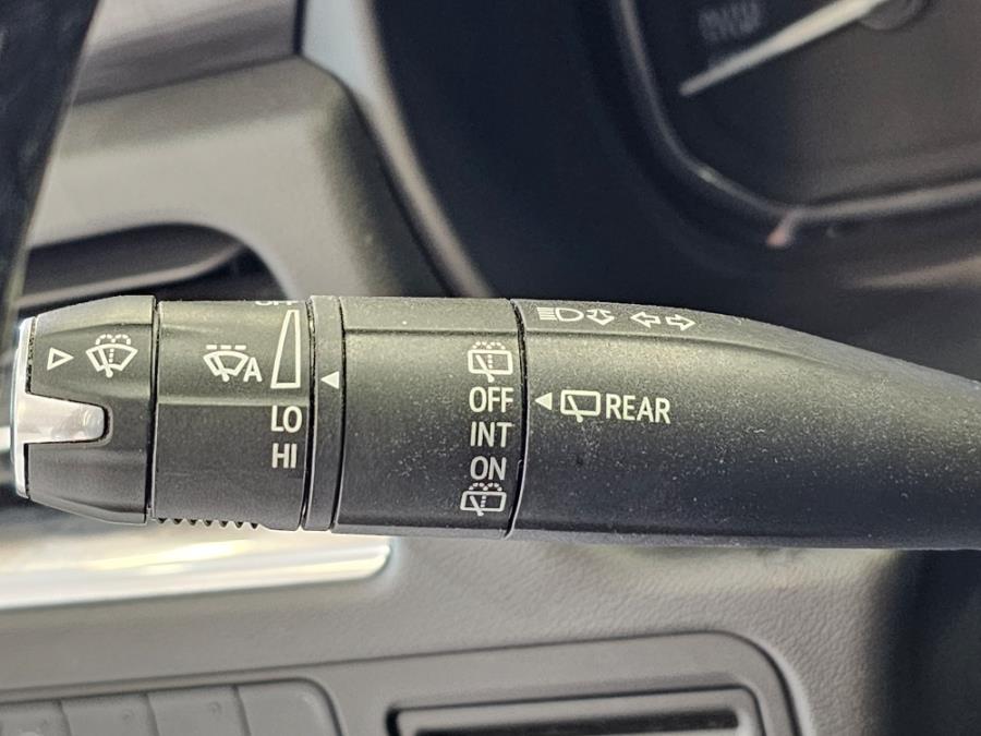 2021 GMC Yukon XL 4WD 4dr SLT, available for sale in ELMONT, New York | 26 Motors Long Island. ELMONT, New York 2021 GMC Yukon XL 4WD 4dr SLT, available for sale in ELMONT, New York | 26 Motors Long Island. ELMONT, New York